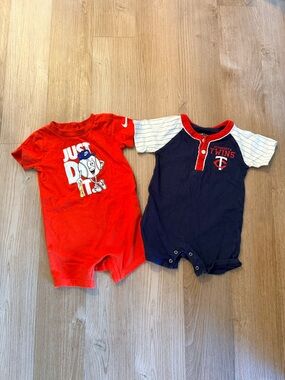 MN Twins/Nike Baseball onesie set